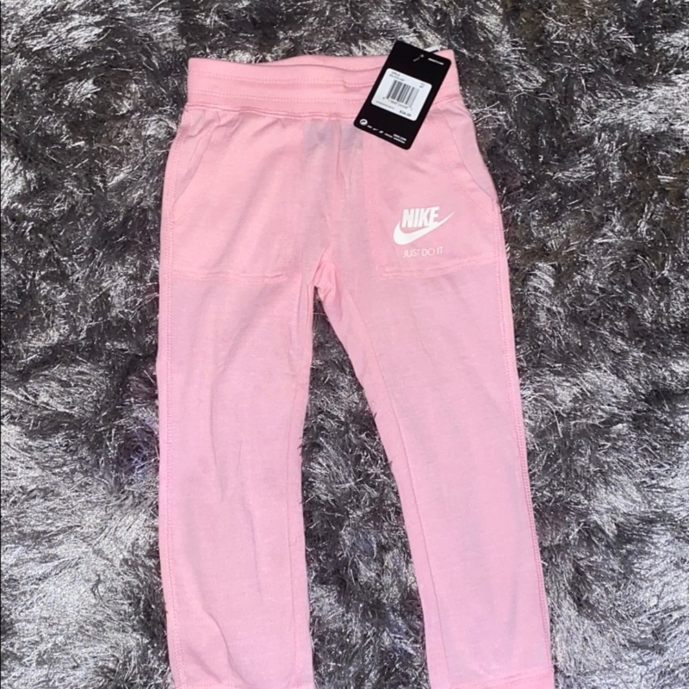 Little girls Nike sweatpants